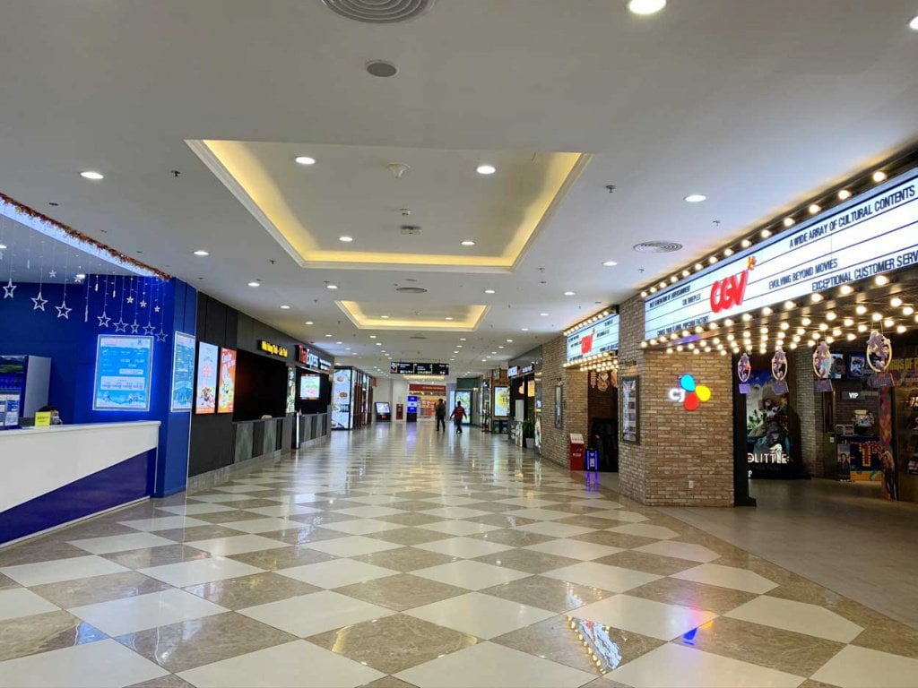 Trung tâm thương mại chung ce Feliz Homes 
