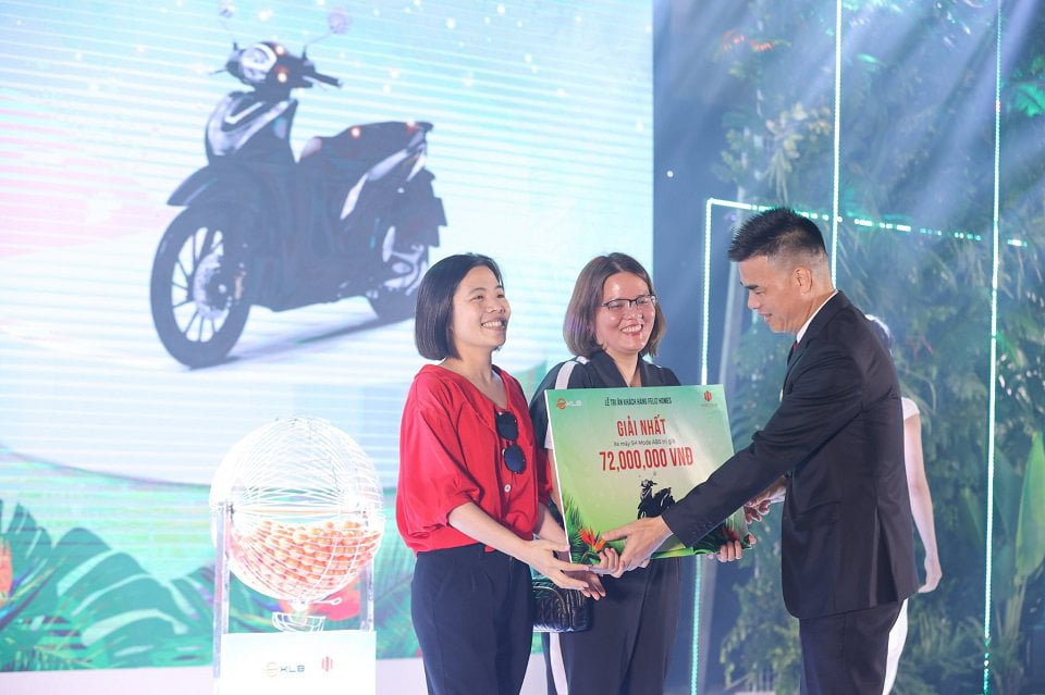 quà tặng tri ân khách hàng mua nhà feliz homes